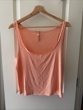 Skims Ribbed Scoop Neck Tank Top - Peach